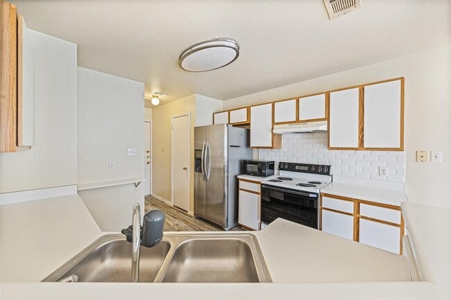 Building Photo - 9607 Nightjar Dr