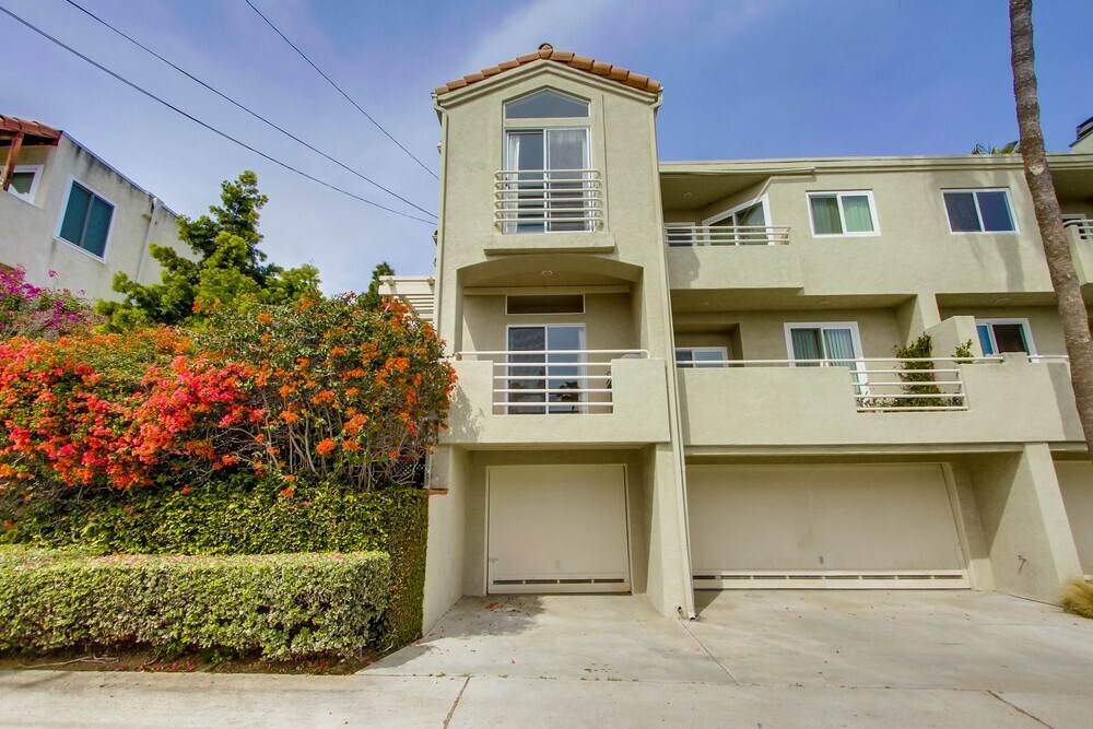 Building Photo - 4678 Morrell St