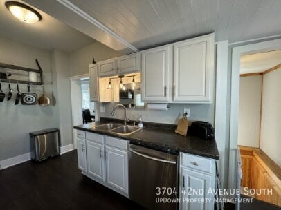 Building Photo - 3704 42nd Ave S