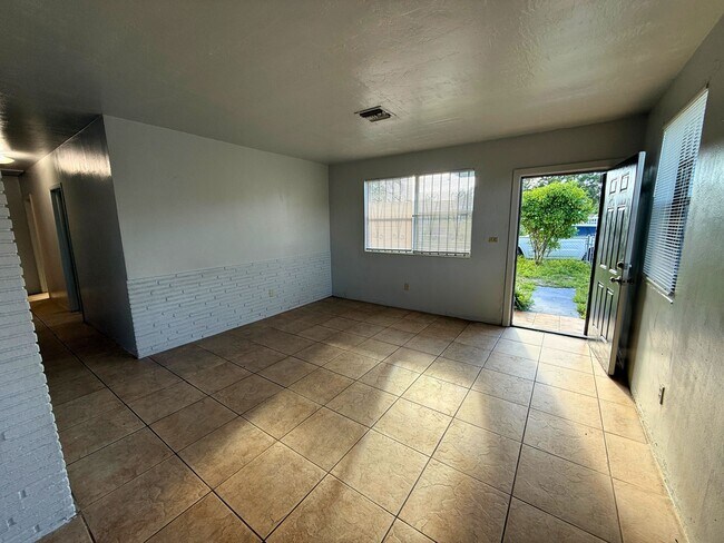 Building Photo - 9745 NW 20th Ave