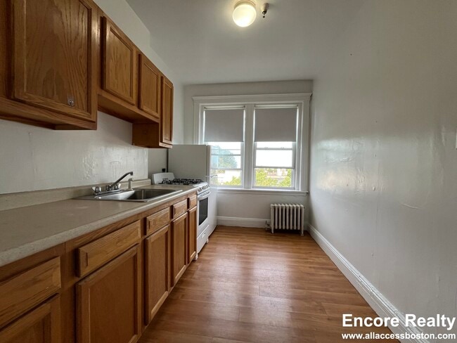 Building Photo - 1687 Commonwealth Ave