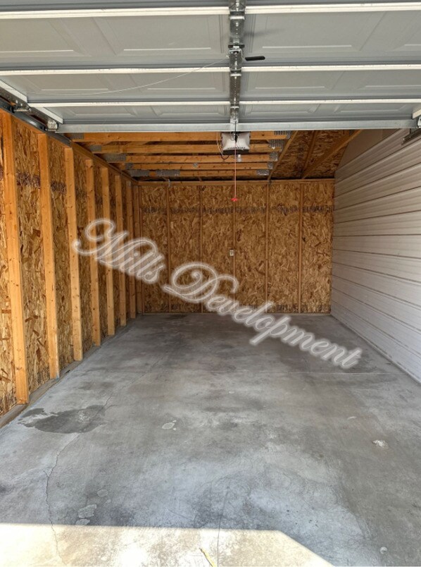 Single Car Garage - Heron Cove