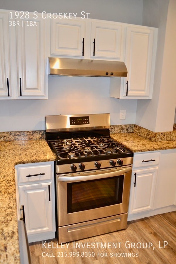 Building Photo - 1928 S Croskey St