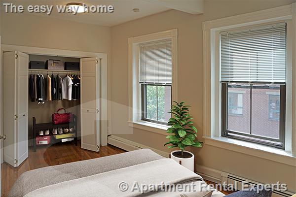 Building Photo - 114 Willow St