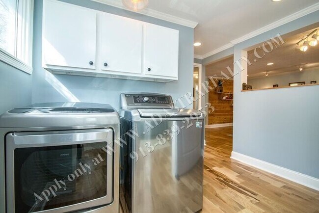 Building Photo - Beautiful Ranch Home in Brookside-Availabl...