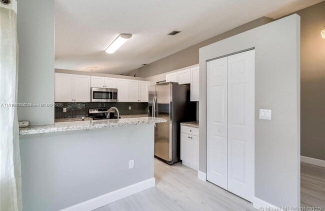 Building Photo - 20421 SW 1st St