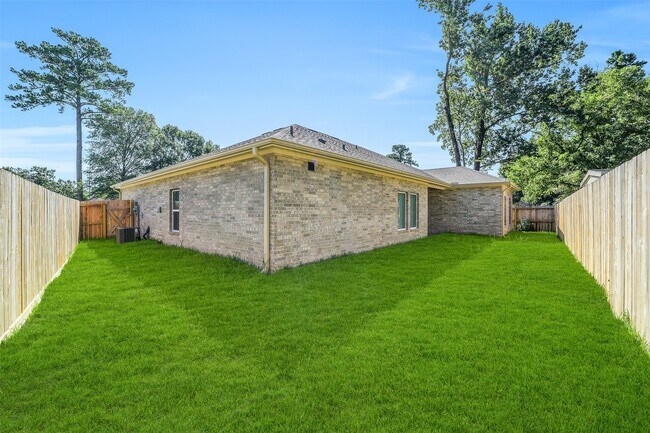 Building Photo - 11931 Pondwood Dr