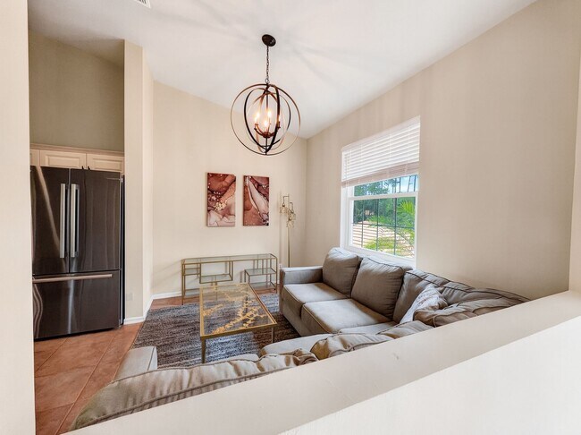 Building Photo - 2 Bed + Flex, 2 Bath Fully Furnished Annual Rental