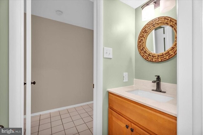 Building Photo - 604B Cypress Point Cir