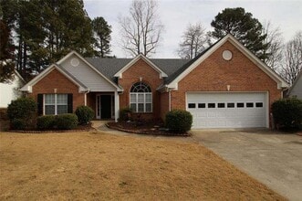 Building Photo - 1975 Heatherton Rd