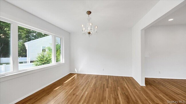 Building Photo - 118 Van Etten Blvd