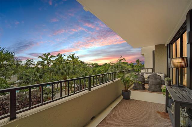 Building Photo - 151 Crandon Blvd