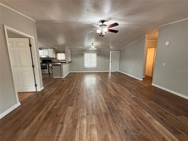 Building Photo - 3209 NW 128th Ln