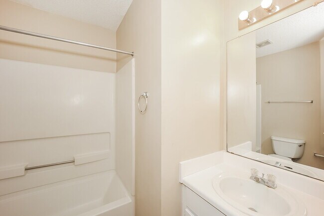 Building Photo - 705 Addy Cove