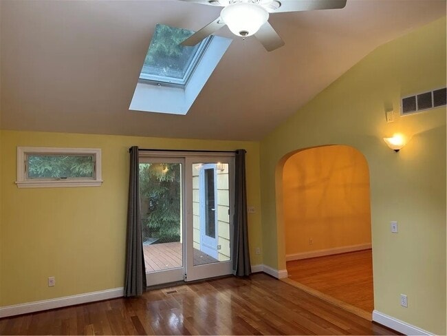 Building Photo - 74 S Main St