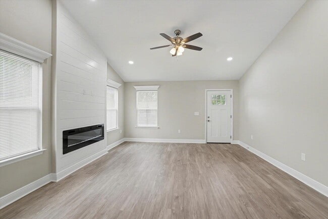 Building Photo - 37 Haida Trail