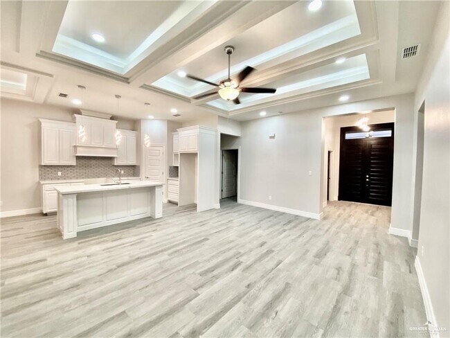 Building Photo - 11 W 18th St