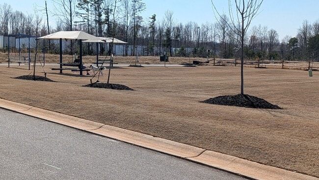 Building Photo - 810 Embark Cir