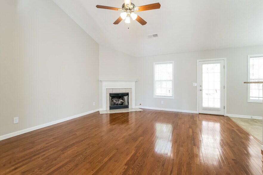 Building Photo - 127 Berkley Dr