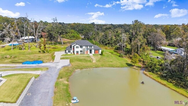 Building Photo - 9825 Fawn Vw Dr