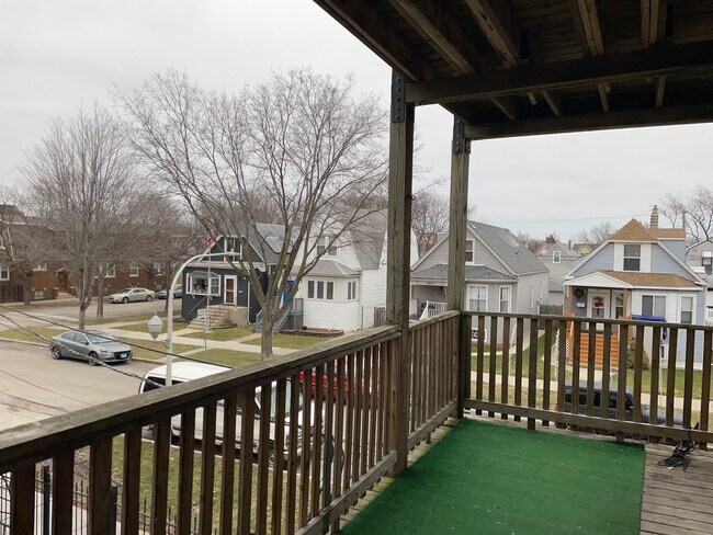 Building Photo - 3663 N Elston Ave