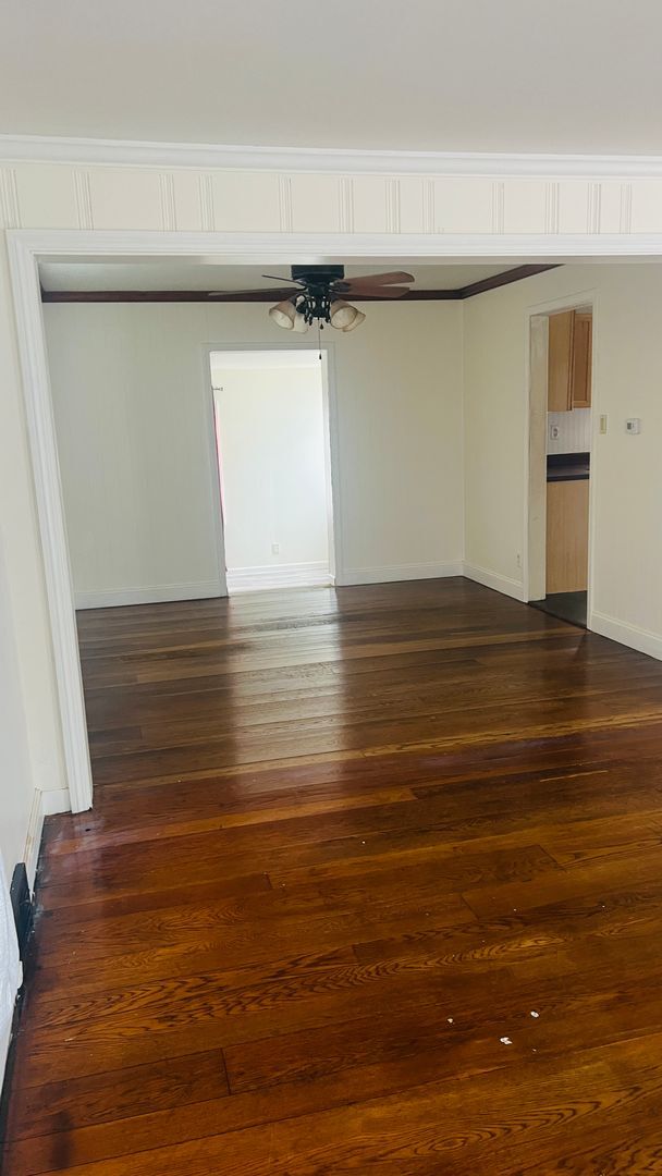 Building Photo - Large 3 bedroom Single Family Home