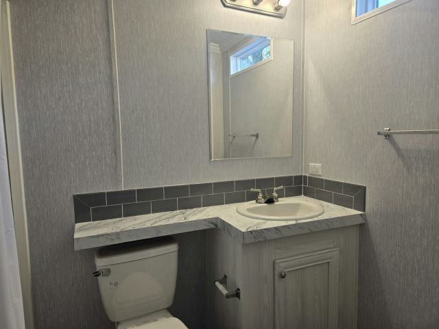 Building Photo - 2166 Greenbrier Village Loop