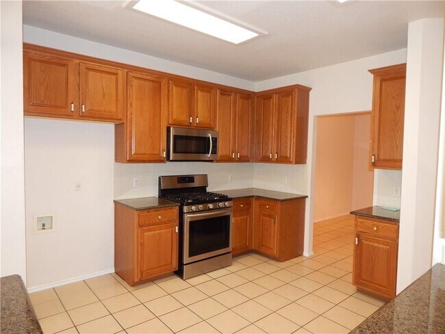 Building Photo - 10909 N Canoa Hills Trail