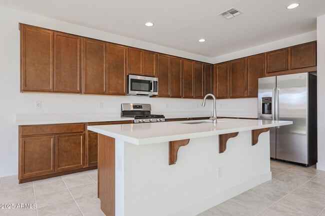 Building Photo - 14819 W Cottontail Ln