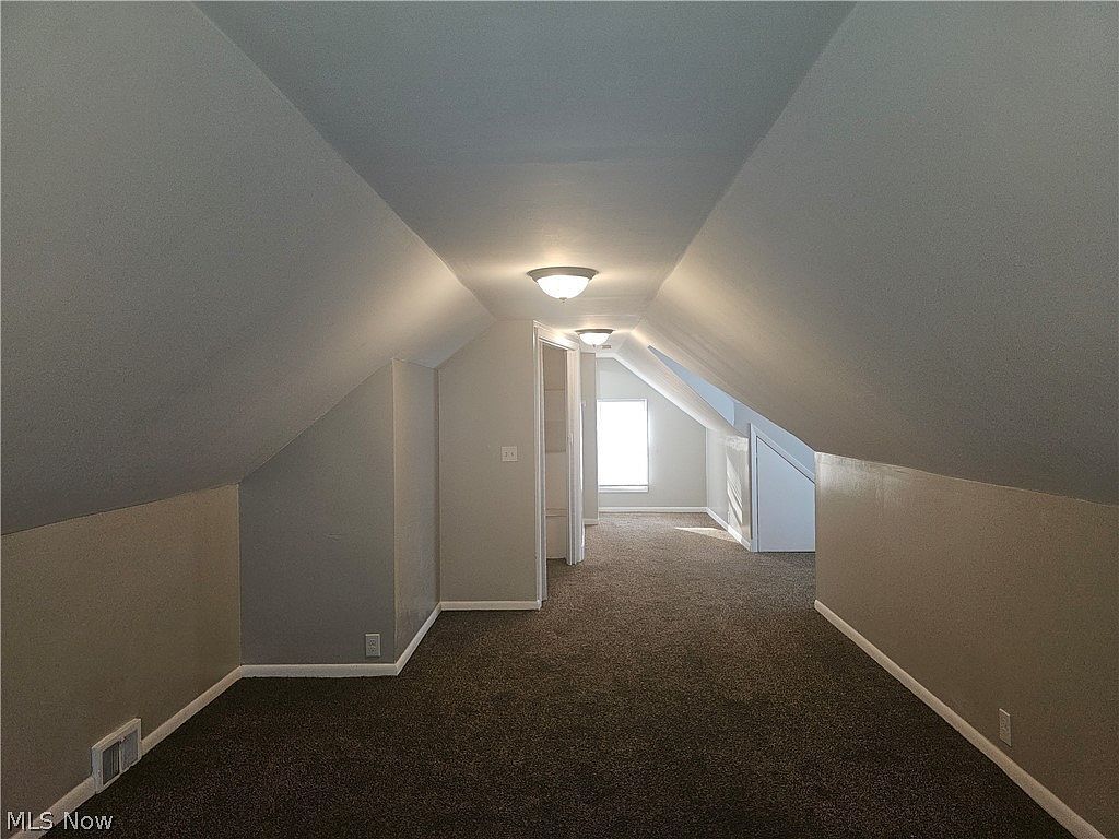 Building Photo - 9516 Alexander Rd