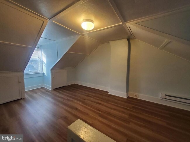 Building Photo - 423 Chapel Terrace