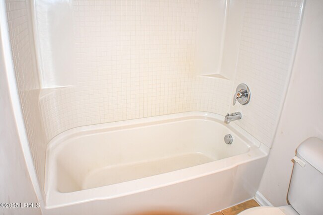 Building Photo - 48 Pennyroyal Way