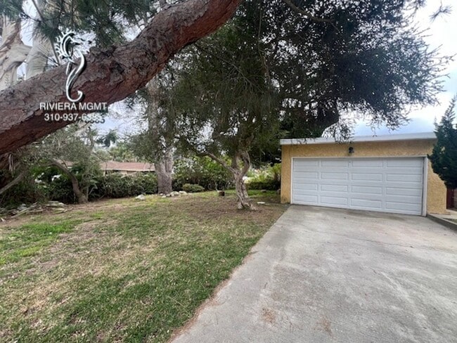 Building Photo - 3 BEd 1.75 Bath House in South Redondo Beach.