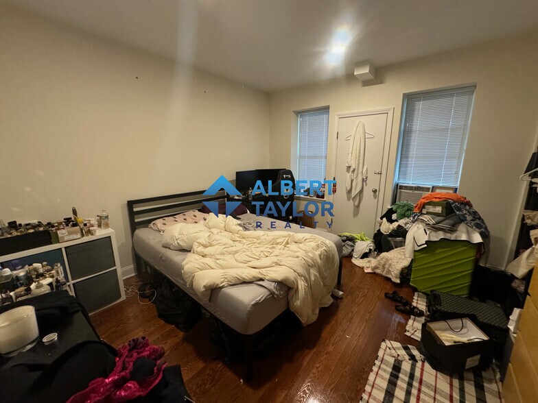 Primary Photo - 111 Sutherland Rd