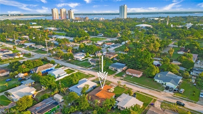 Building Photo - 3148 Apache St