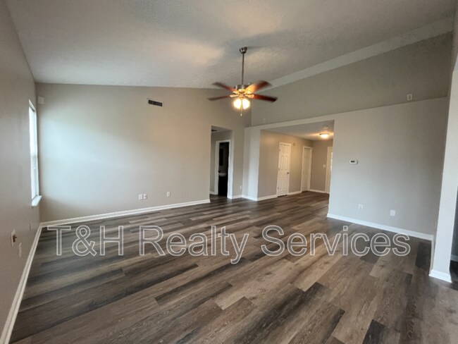 Building Photo - 9204 Symphony Way