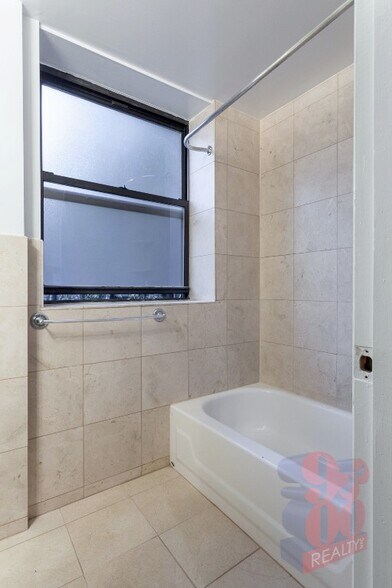 Building Photo - 147 Avenue A