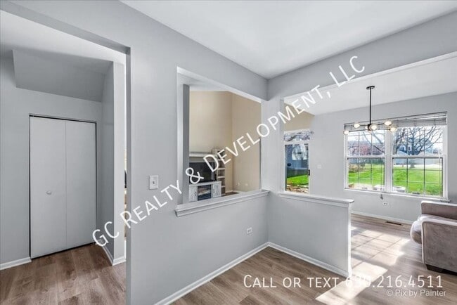 Building Photo - 2864 Rutland Cir