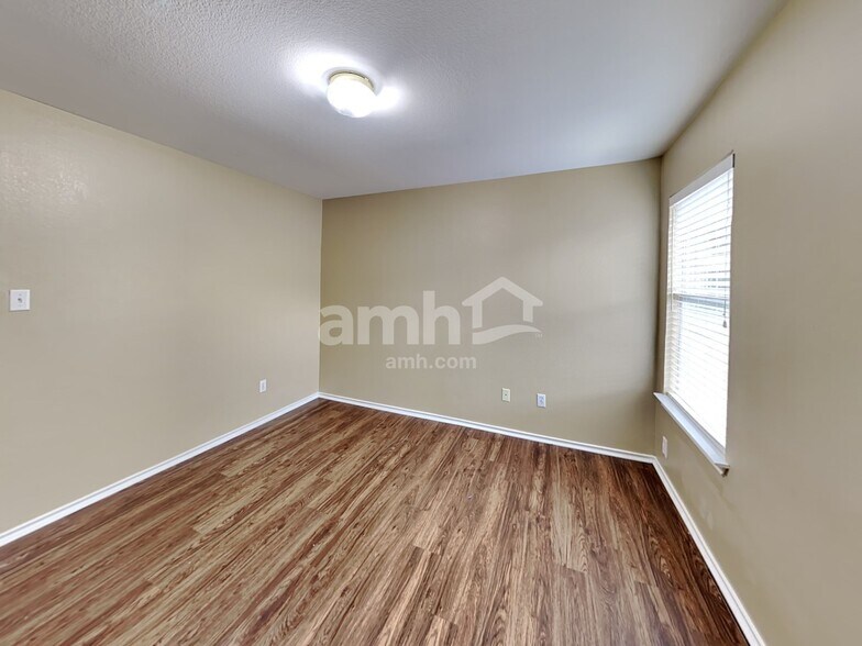 Building Photo - 1817 Melissa Oaks Ln