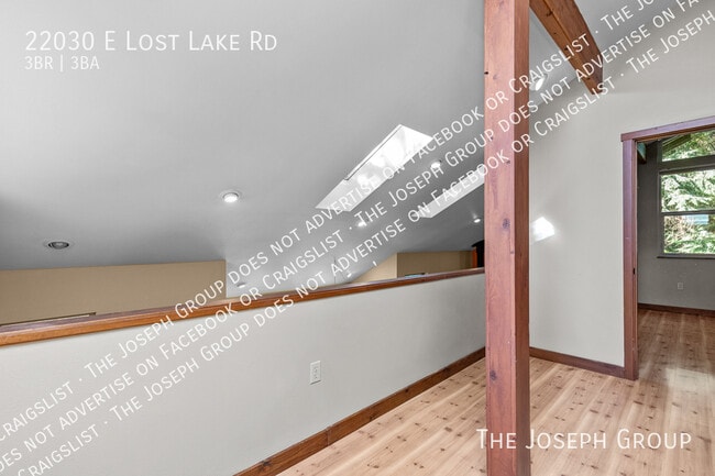 Building Photo - 22030 E Lost Lake Rd