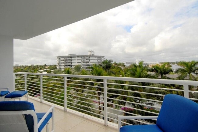 Building Photo - 2821 N Ocean Blvd