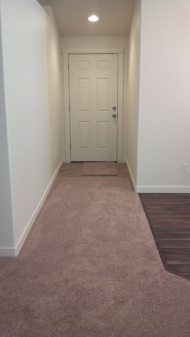 Building Photo - New carpet! Single Story Home with Fully Fenced Yard & Close to Shopping/Restaurants!