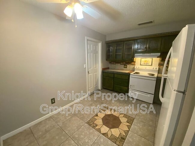 Building Photo - 2704 Tortoise Cv