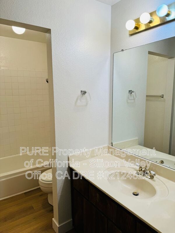 Building Photo - 5310 Borneo Cir
