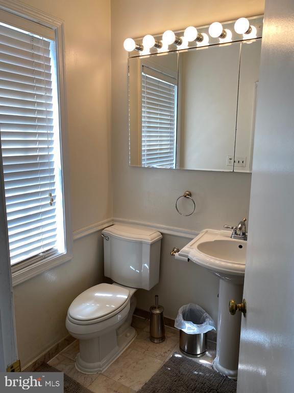 Building Photo - 1508 13th St NW