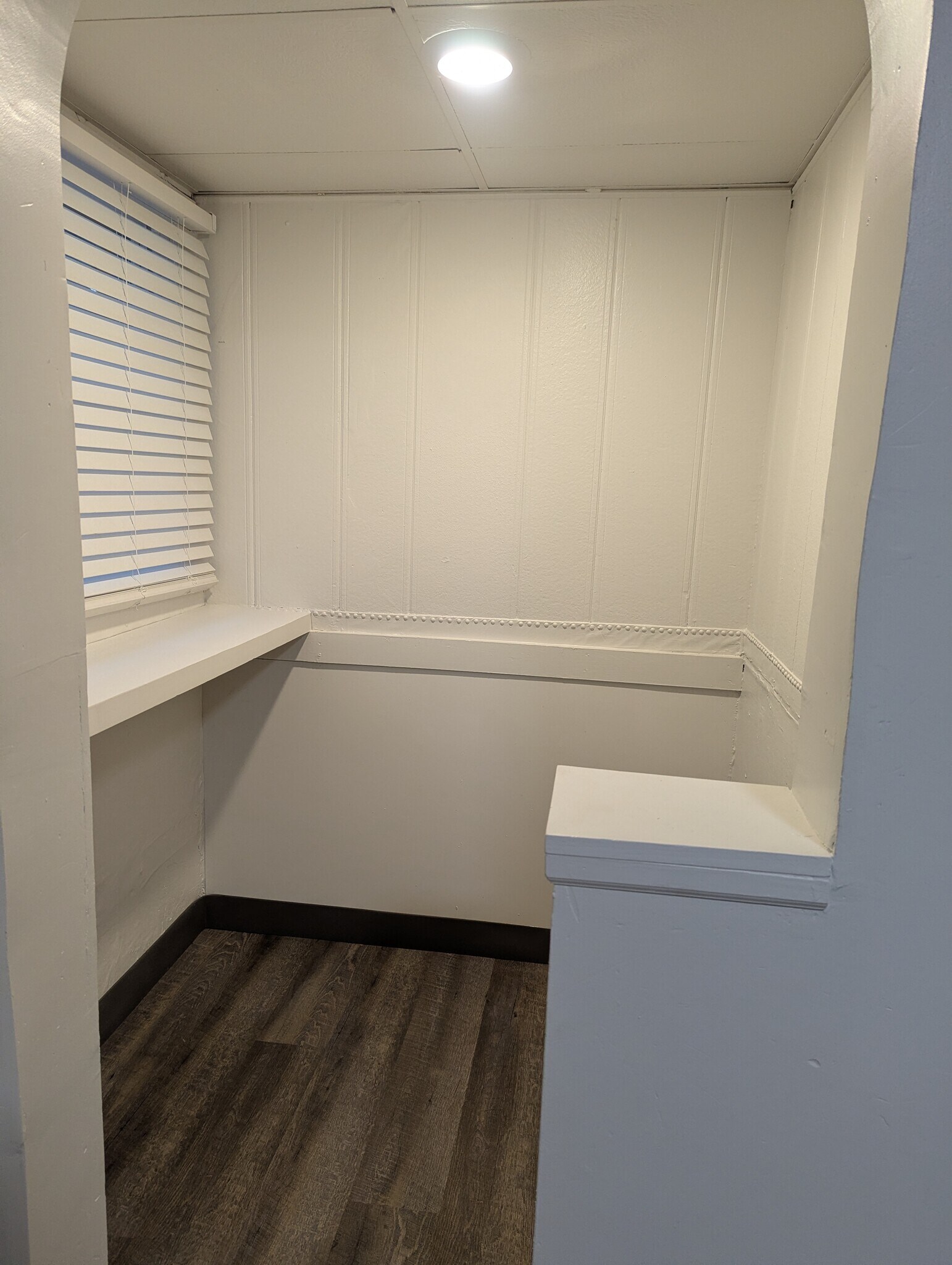 Building Photo - 2313 Drake Park Ave