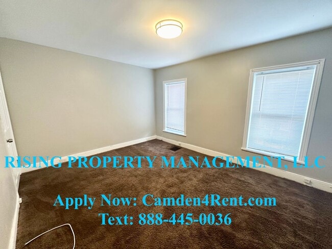Building Photo - Renovated 4 Bedroom 2.5 Bathroom home in t...