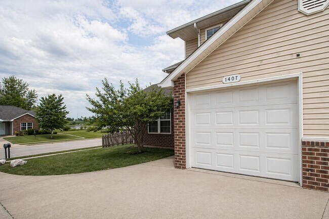 Building Photo - 1401 Bodie Dr