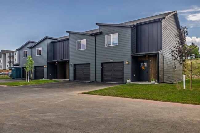Building Photo - 3383 Crosswind Ct