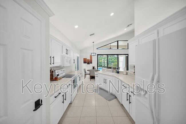 Building Photo - 8864 Ventura Way
